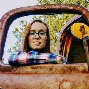 Meet your Posher, Juliet